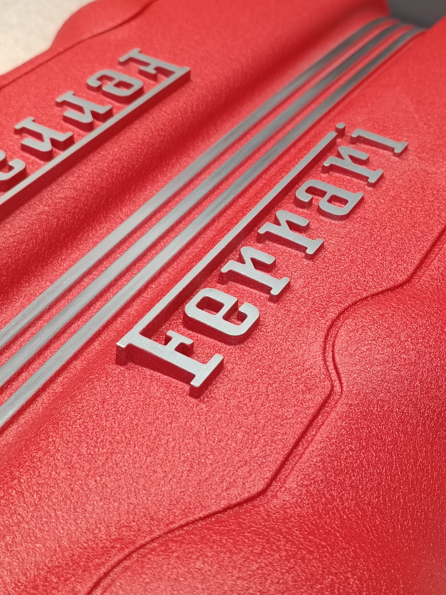 Finition texturée sur pièce automobile